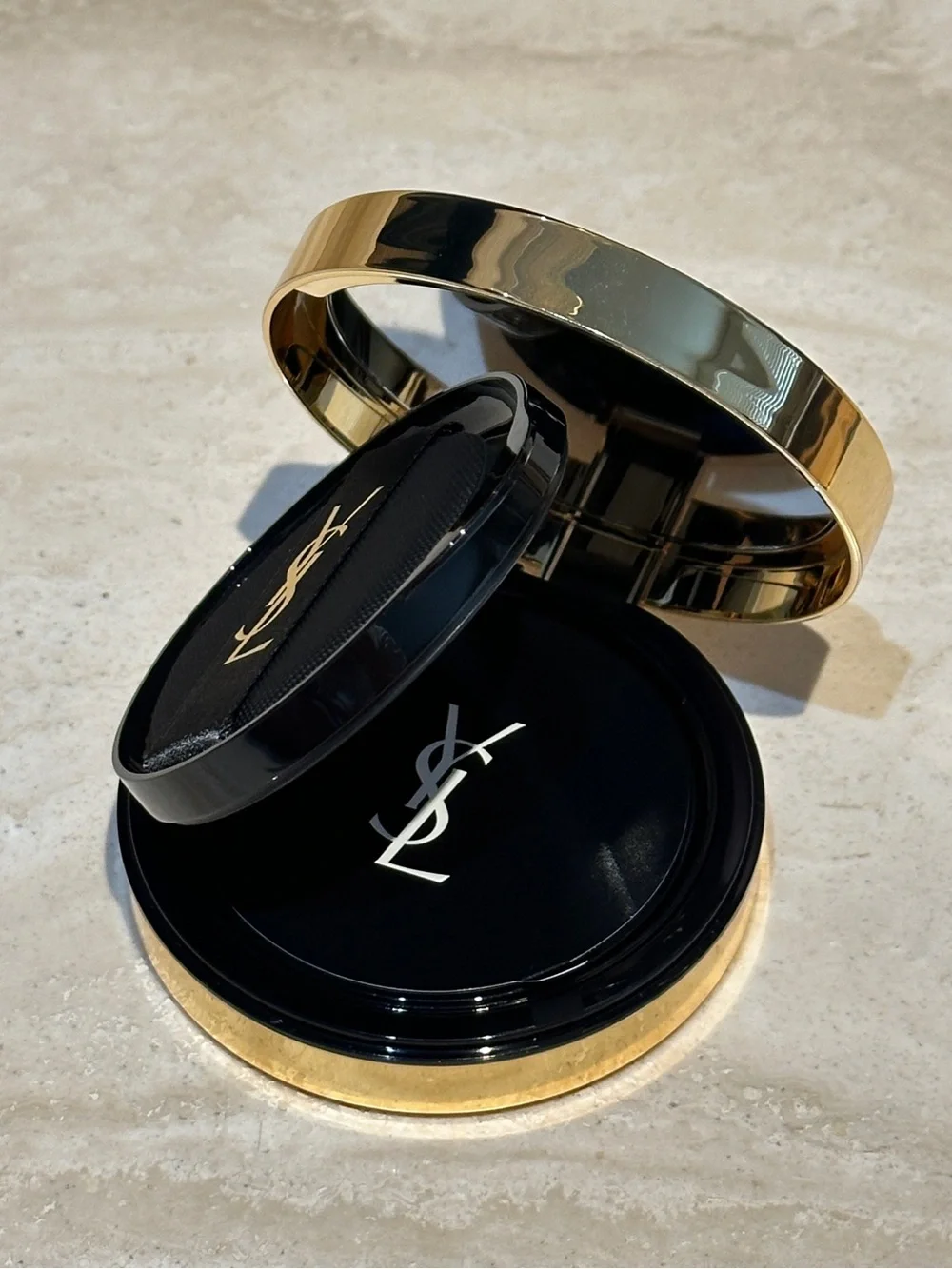 Yves Saint Laurent Skin Affair Soft Glow Cushion Foundation DC10